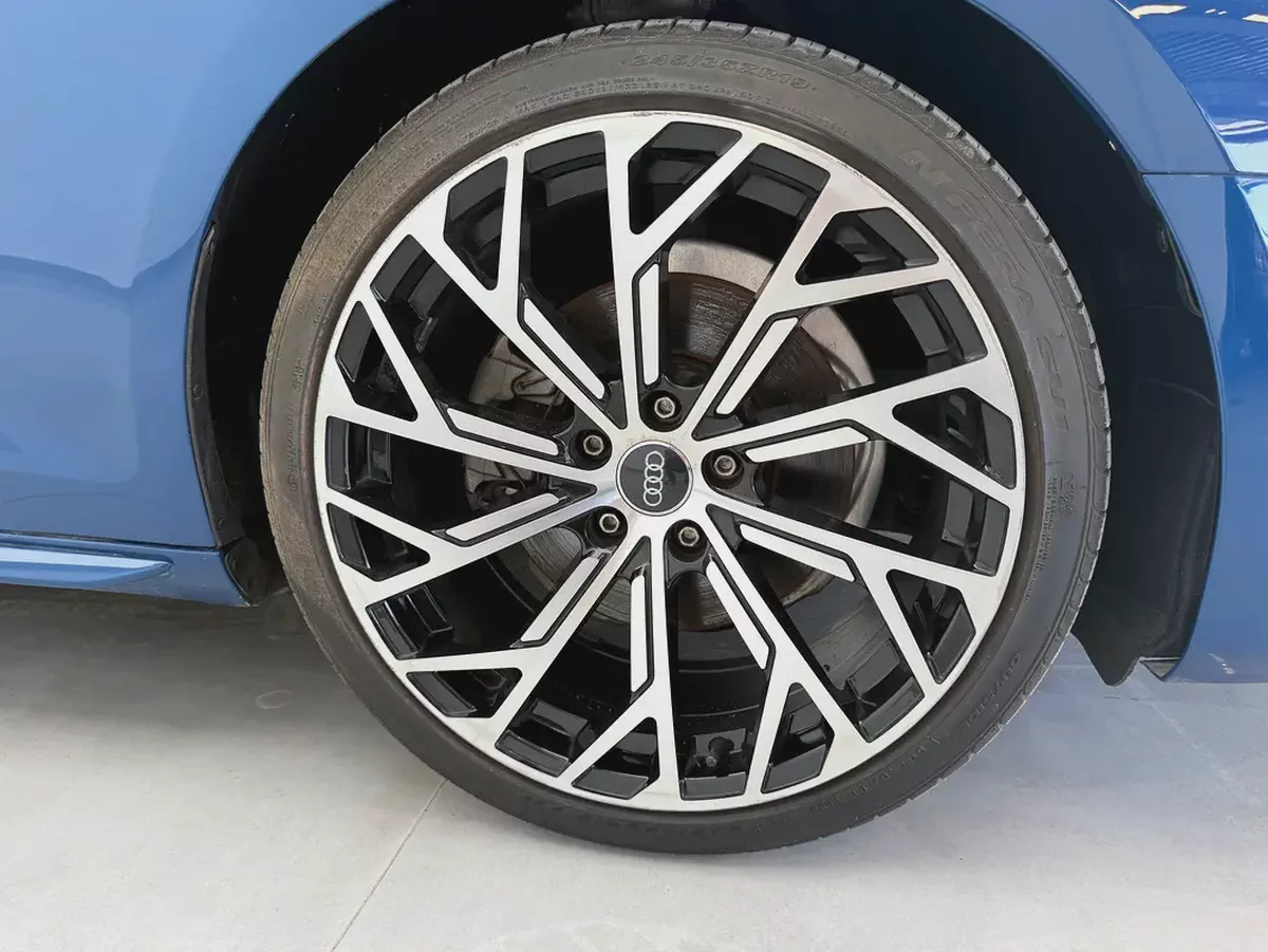 2023 Audi A4 35 TFSI S-line - GCC Specs - Great conditions-5-5