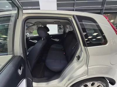 Ford Figo 2015 Base GCC Specs-5