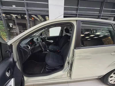 Ford Figo 2015 Base GCC Specs-7