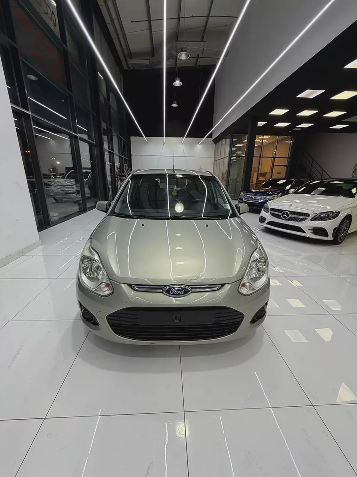 Ford Figo 2015 Base GCC Specs