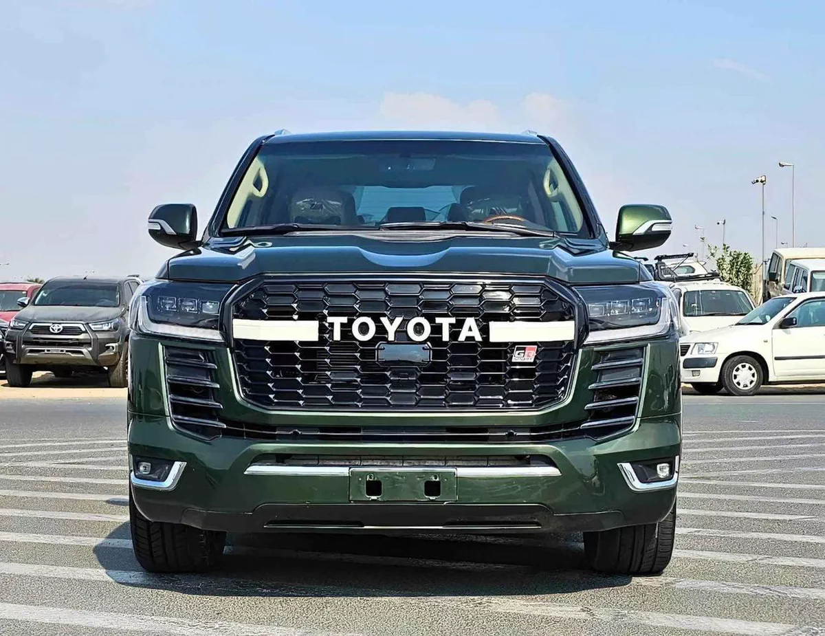 Toyota Land Cruiser GXR GR SPORT/V8 4.6L/2022 SHAPE/ BODY KIT/ FULL OPTION/ SPECIAL  COLOR/ EXPORT ONLY/LOT#60306