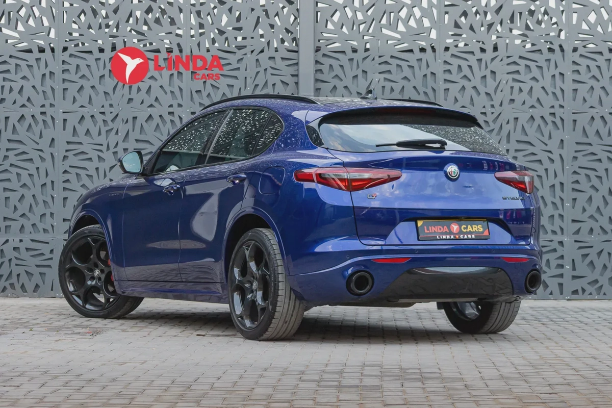Alfa Romeo Stelvio 2022-4-4