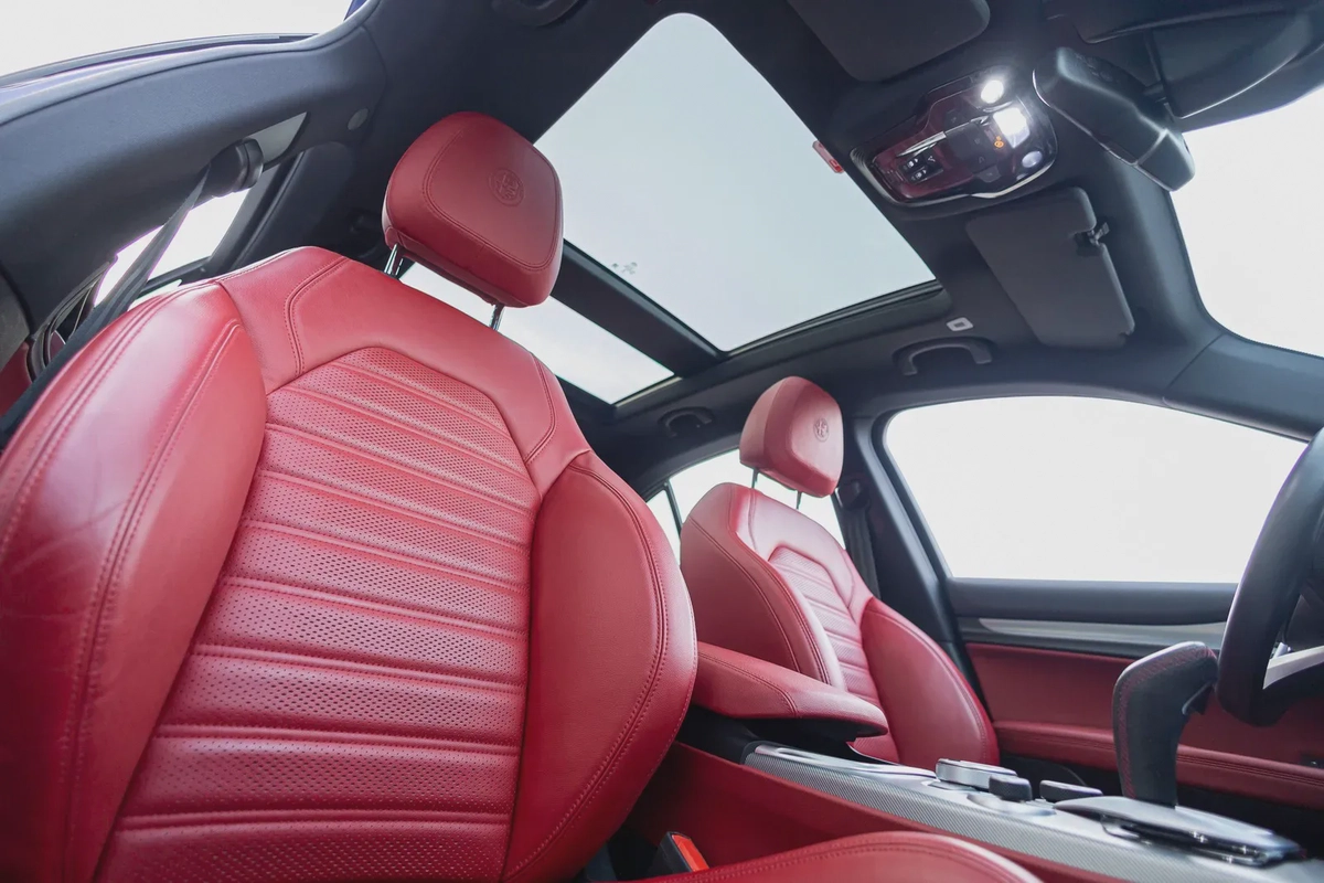 Alfa Romeo Stelvio 2022-7-7