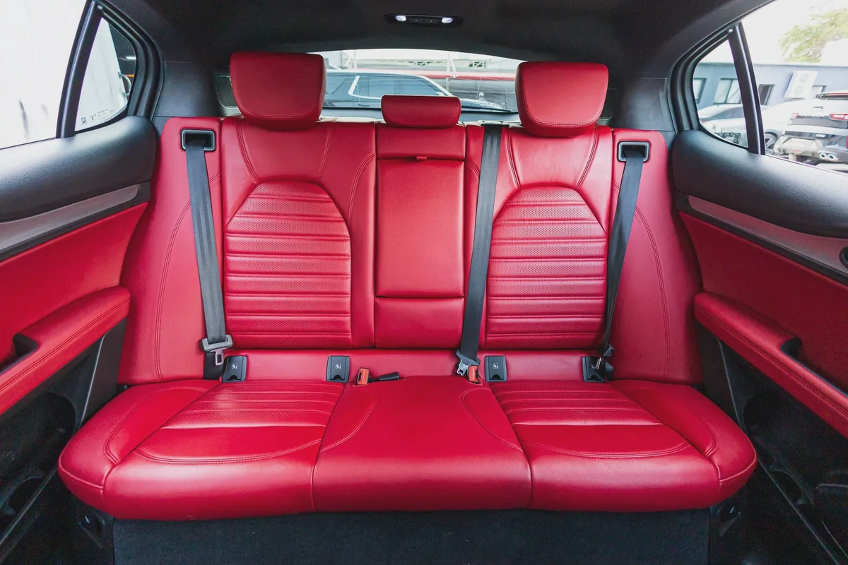 Alfa Romeo Stelvio 2022-1-1