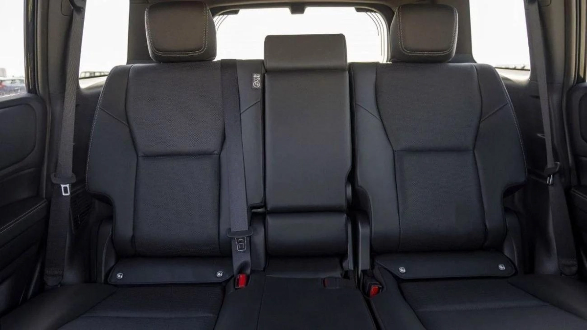 Toyota Prado (LHD) TOYOTA PRADO 250 WX 2.4P AT ADVENTURE MY2025– BLACK-12-12