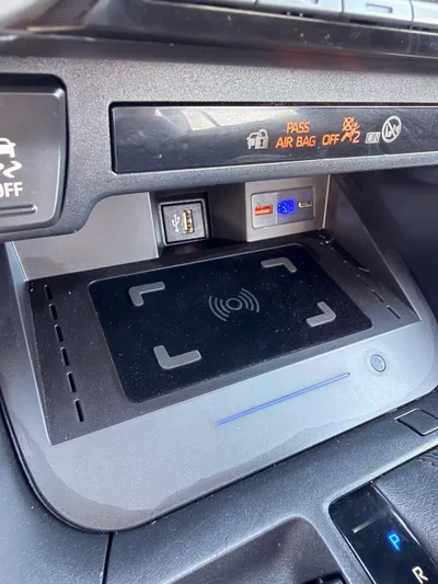 Toyota RAV4 XLE full option-10