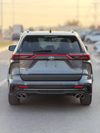 Toyota RAV4 XLE full option-3