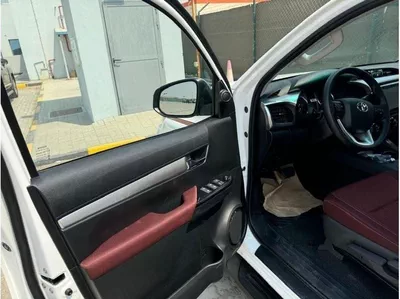 Toyota Hilux Toyota Hilux 2.7L Petrol AT Full Option MY2025-6