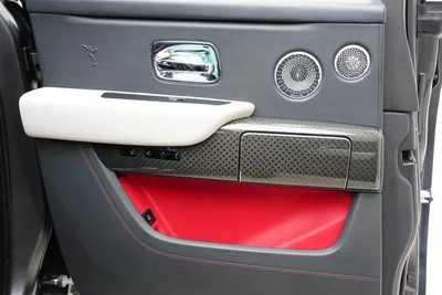 Rolls-Royce Cullinan Black Badge Facelift-17