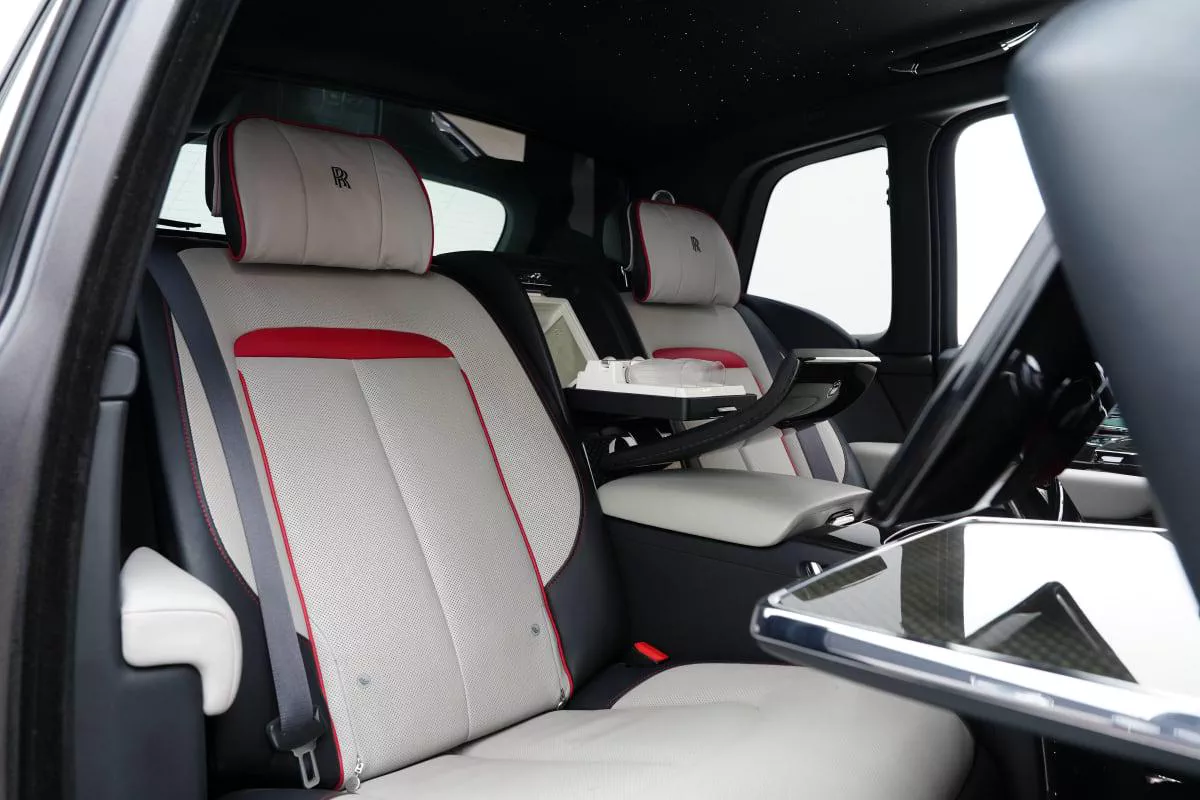 Rolls-Royce Cullinan Black Badge Facelift-7-7