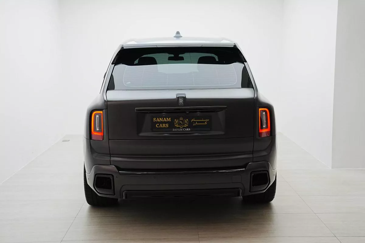 Rolls-Royce Cullinan Black Badge Facelift-2-2