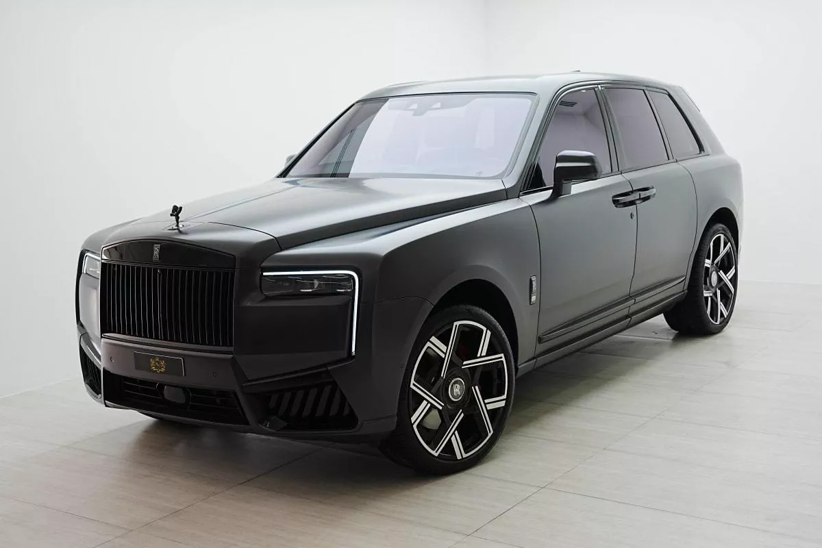 Rolls-Royce Cullinan Black Badge Facelift