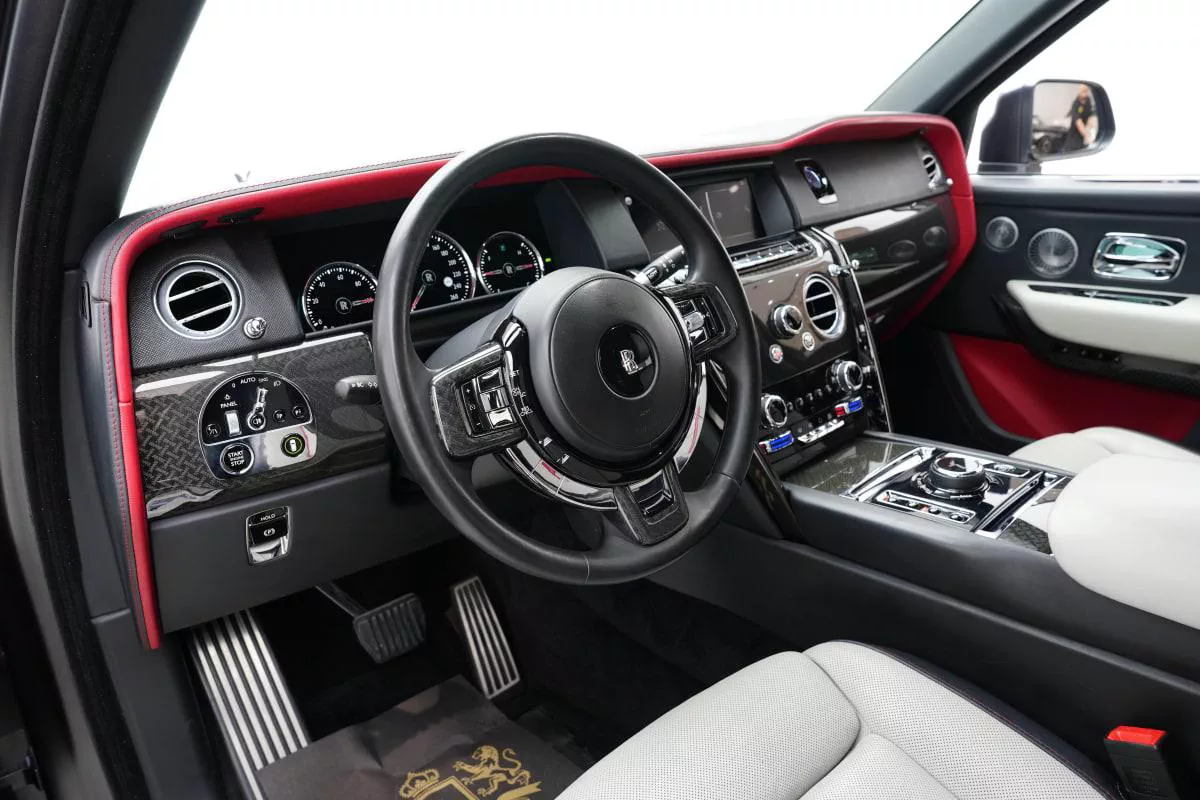 Rolls-Royce Cullinan Black Badge Facelift-14-14