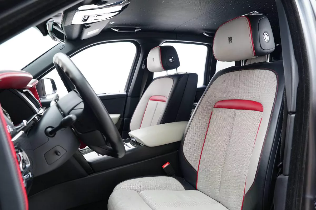 Rolls-Royce Cullinan Black Badge Facelift-3-3