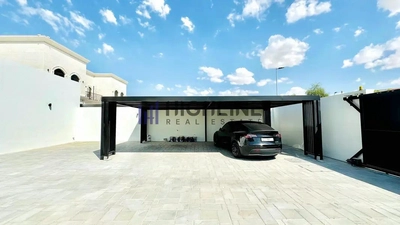 Luxury 5 Bedroom | Private Pool | Posh Localised Modern | Fully Furnished-1