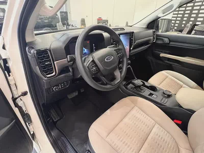 !! 2024 !! Ford | Everest | XLS | GCC | 7-Seater | Just 52000 Driven-10