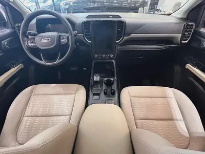 !! 2024 !! Ford | Everest | XLS | GCC | 7-Seater | Just 52000 Driven-16