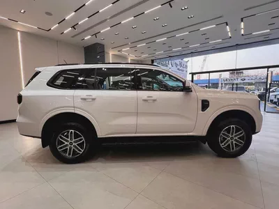 !! 2024 !! Ford | Everest | XLS | GCC | 7-Seater | Just 52000 Driven-4
