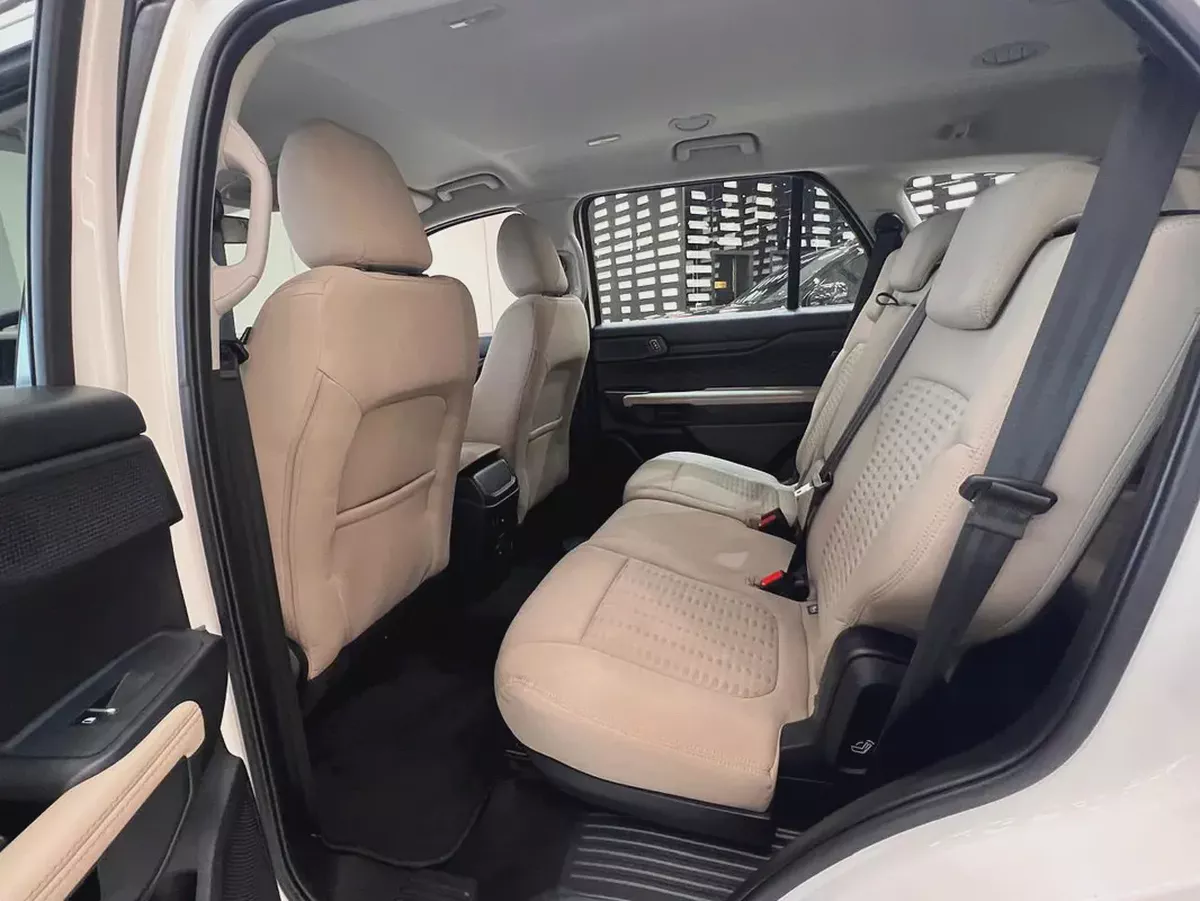 !! 2024 !! Ford | Everest | XLS | GCC | 7-Seater | Just 52000 Driven-14-14
