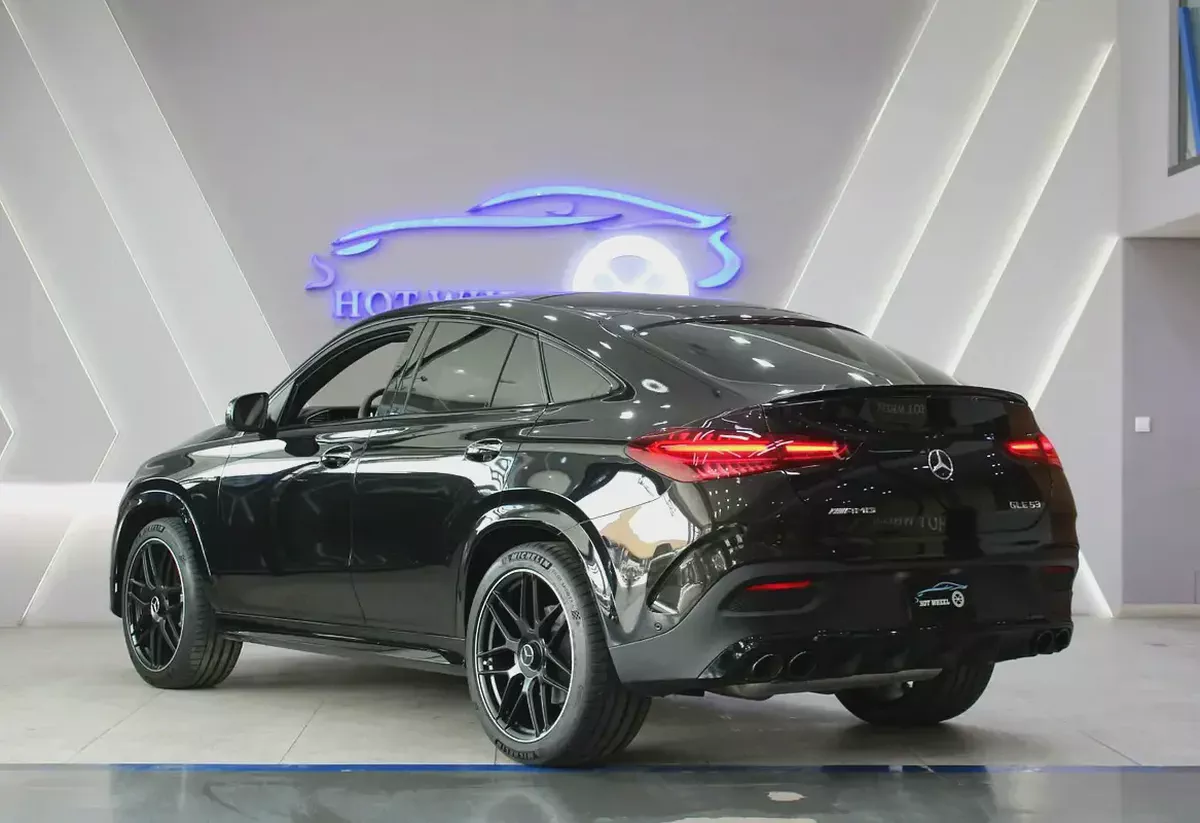 2025 Mercedes-Benz GLE 53 AMG 4Matic Plus - Like New!-4-4