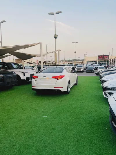 Kia Optima 2010 GCC | Well Maintained | Luxury Sedan |-3
