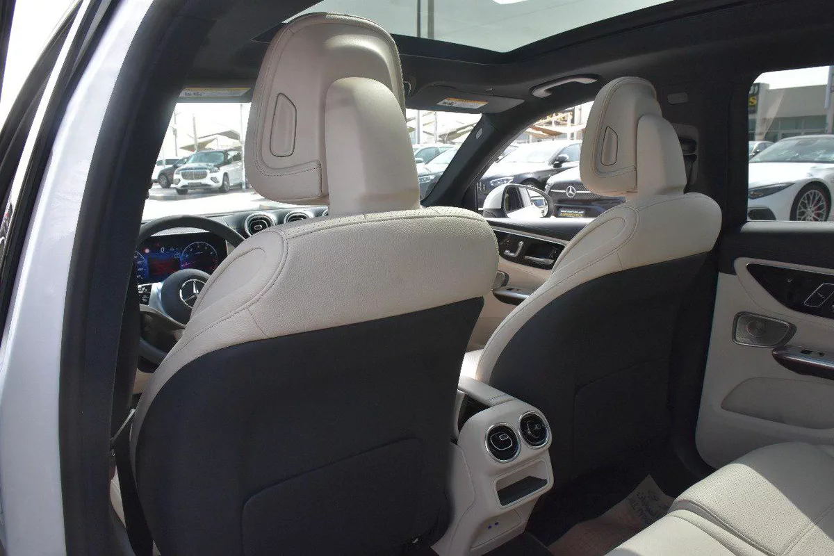 GLC300 4MATIC 2023 | WHITE LIKE-11-11