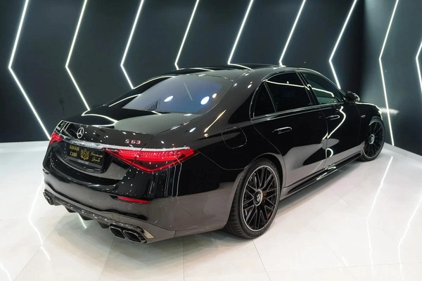 Mercedes-Benz S63 AMG E Performance