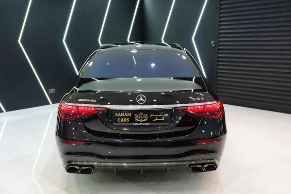 Mercedes-Benz S63 AMG E Performance