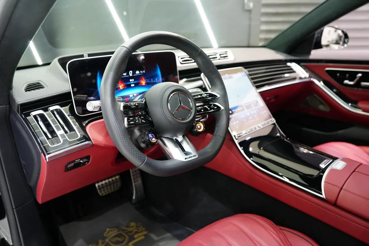 Mercedes-Benz S63 AMG E Performance