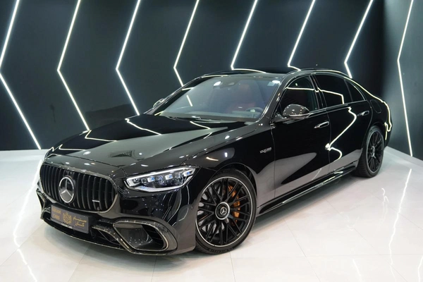 Mercedes-Benz S63 AMG E Performance