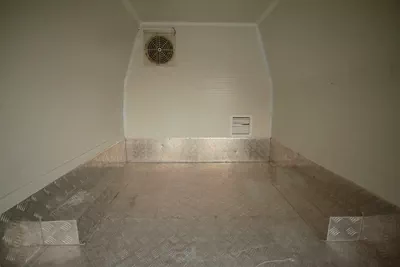 Urvan Freezer High Roof | Manual | GCC Specs | Ref#N81474-6