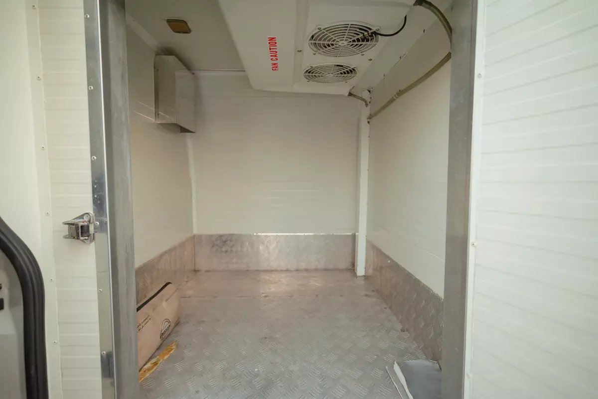 Urvan Freezer High Roof | Manual | GCC Specs | Ref#N81474-8-8