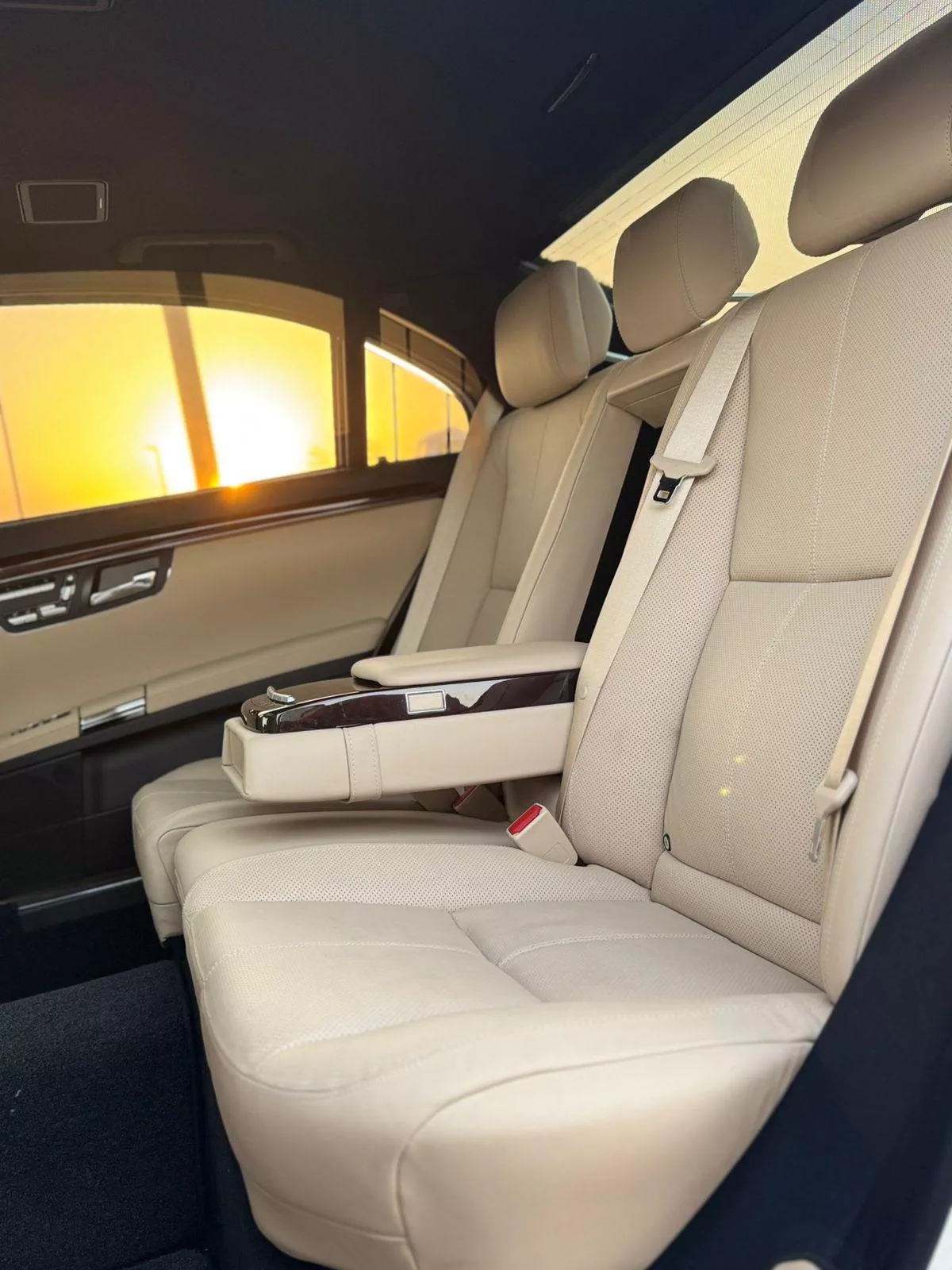 Mercedes Benz S550L- 2007-8-8
