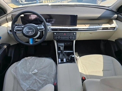Hyundai Tucson 2.0L Smart (FWD)-1