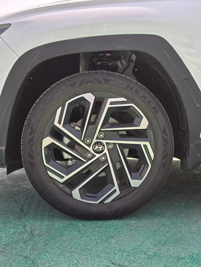 Hyundai Tucson 2.0L Smart (FWD)-6