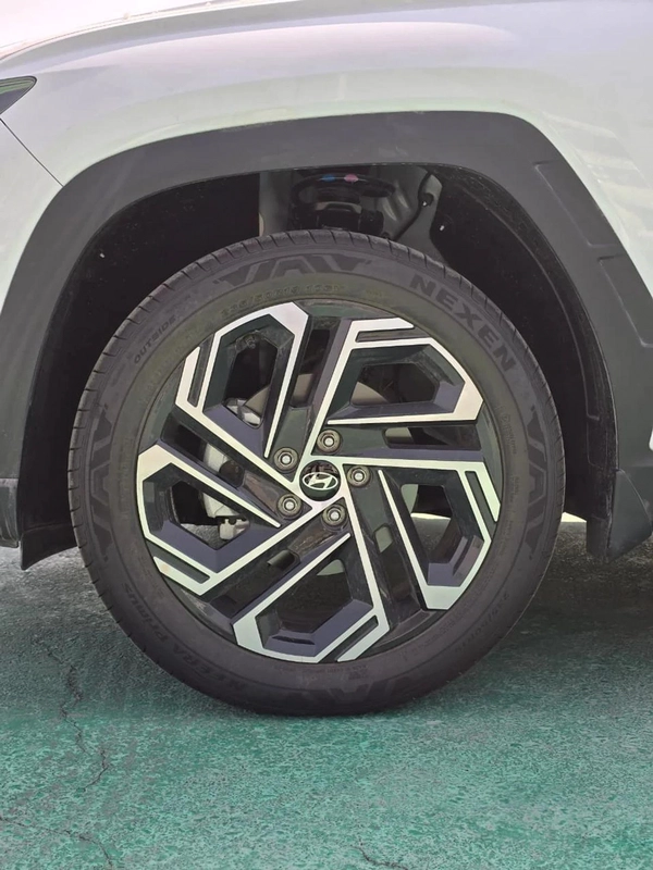 Hyundai Tucson 2.0L Smart (FWD)