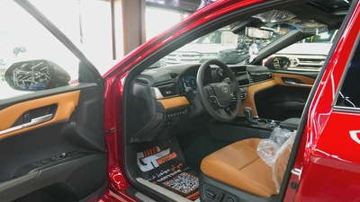 2025 TOYOTA CAMRY LUMIERE 2.5L HYBRID FULL OPTION-4
