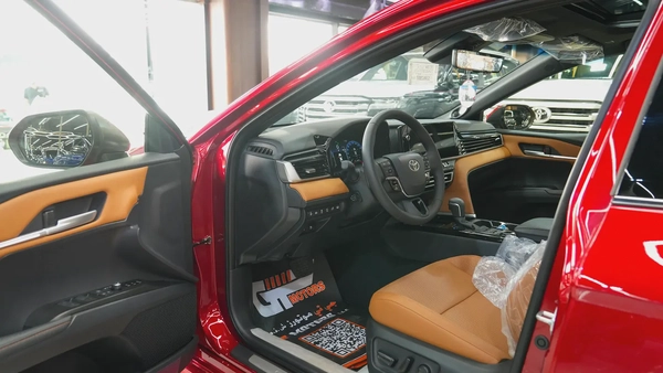 2025 TOYOTA CAMRY LUMIERE 2.5L HYBRID FULL OPTION