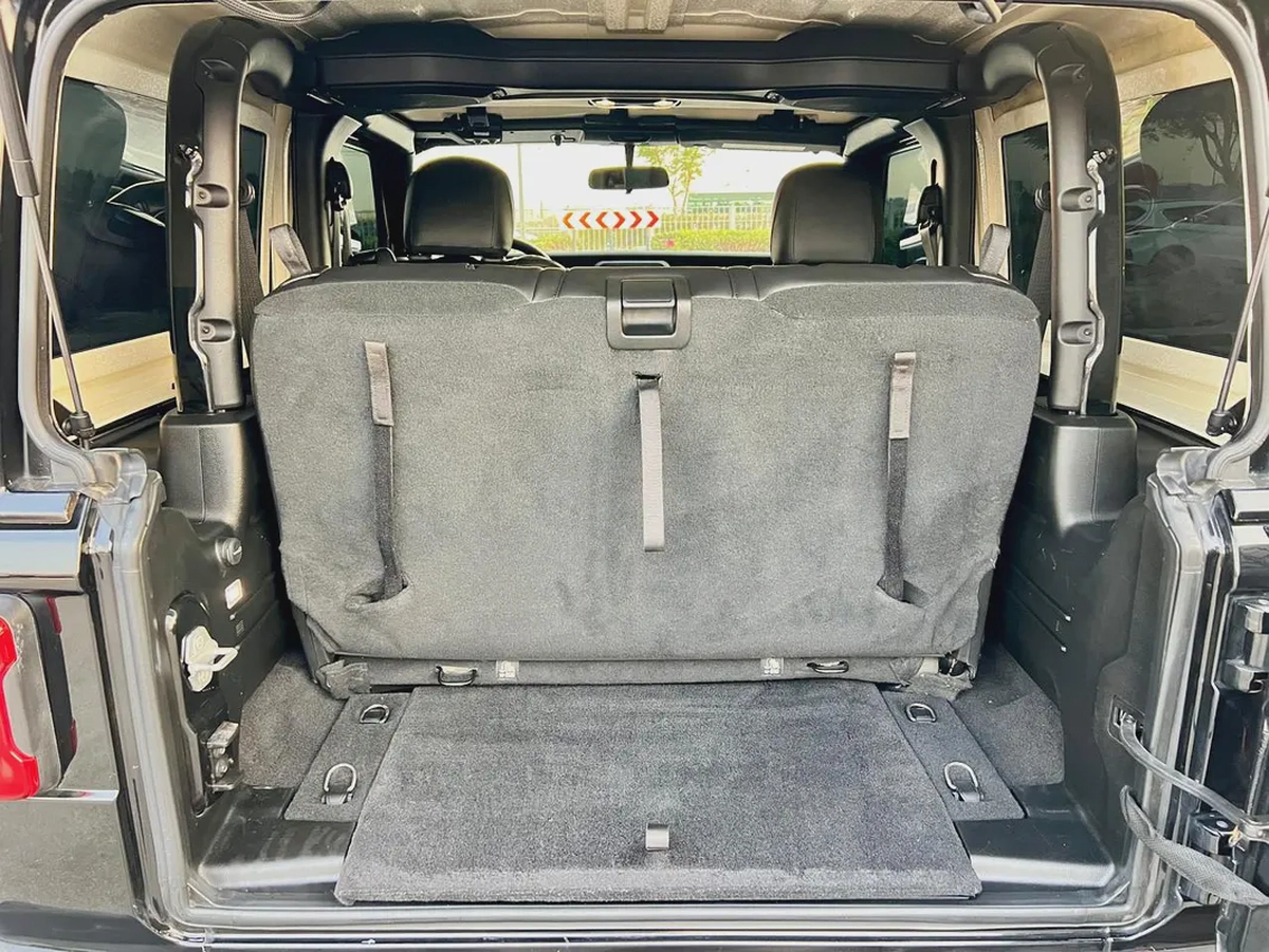 JEEP WRANGLER 2021  V6-14-14