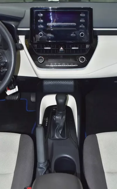 AED 872 EMi at 0% DP | Toyota Corolla Hybrid ( 2020 Model ) in White Color GCC Specs-13