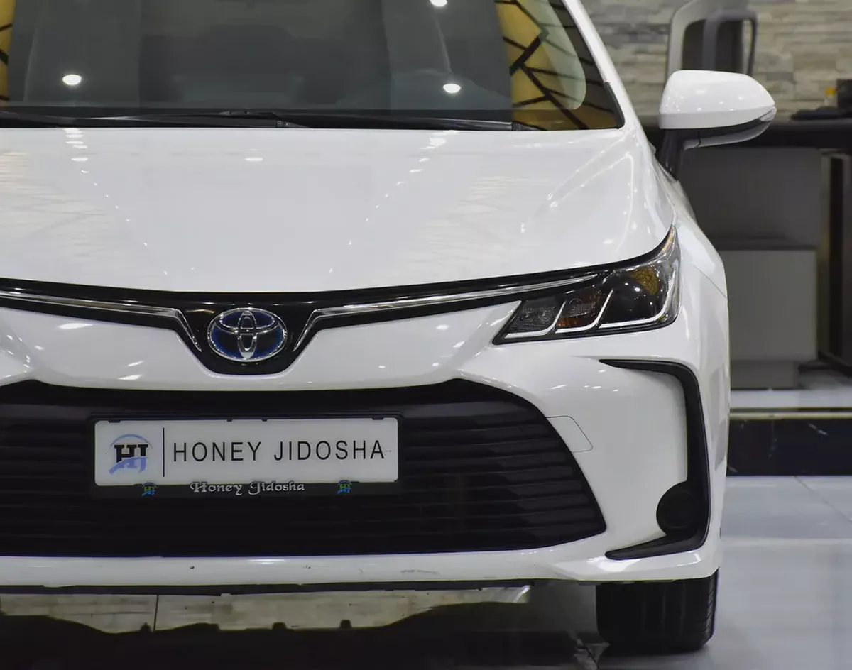 AED 872 EMi at 0% DP | Toyota Corolla Hybrid ( 2020 Model ) in White Color GCC Specs-3-3