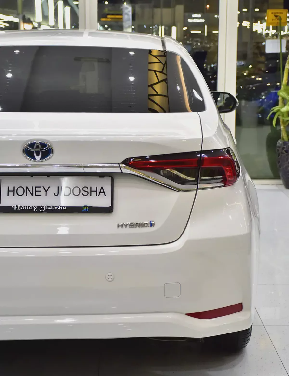 AED 872 EMi at 0% DP | Toyota Corolla Hybrid ( 2020 Model ) in White Color GCC Specs-8-8