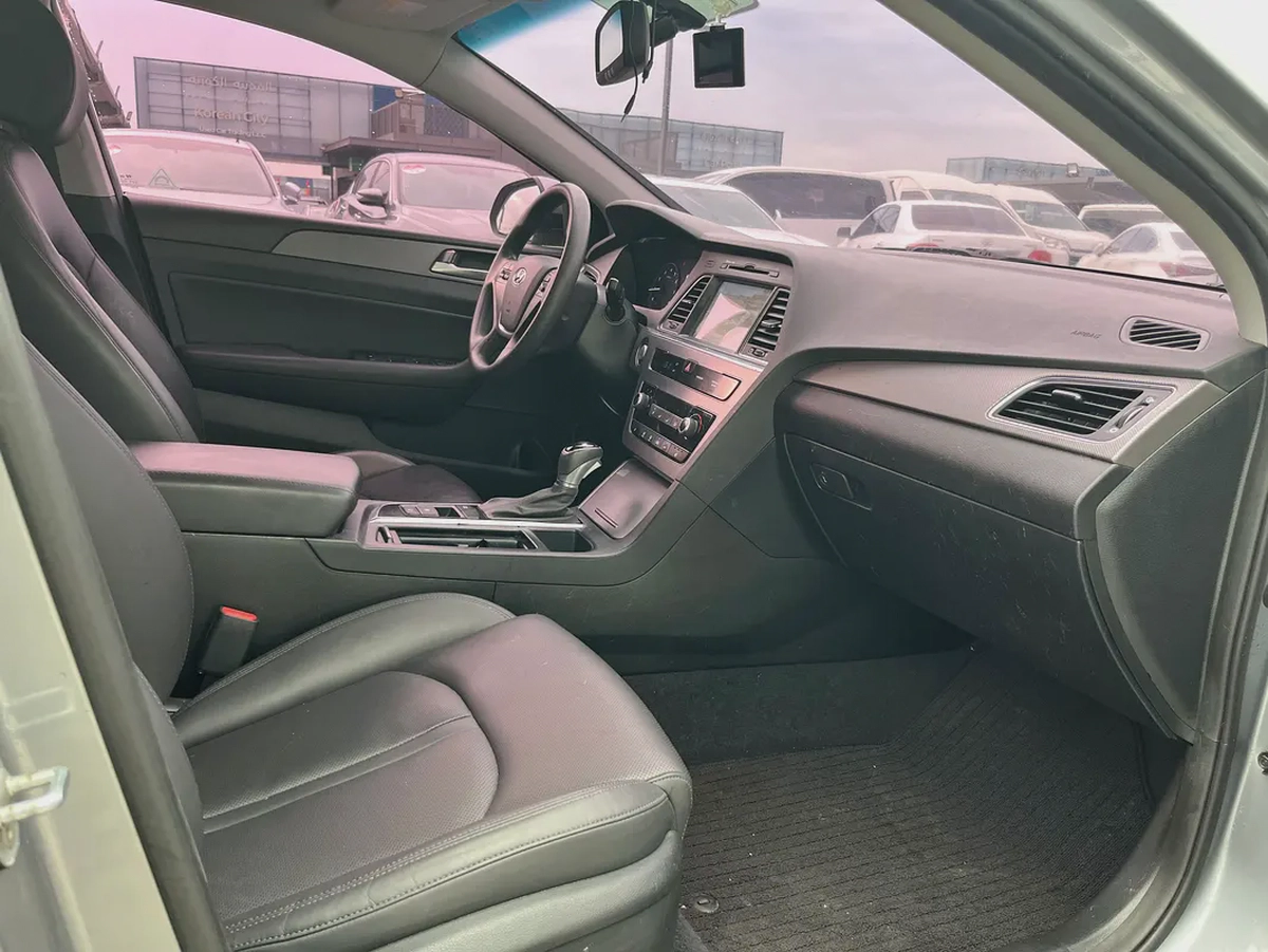Hyundai Sonata GL 2016 - Korean Specs-6-6