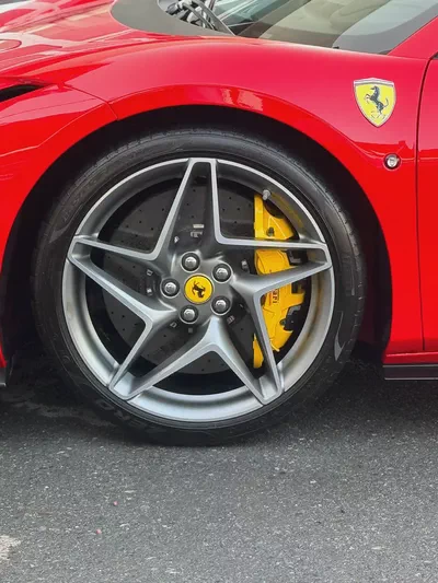 Ferrari F8 Spider V8 Turbo HELE 2022-10
