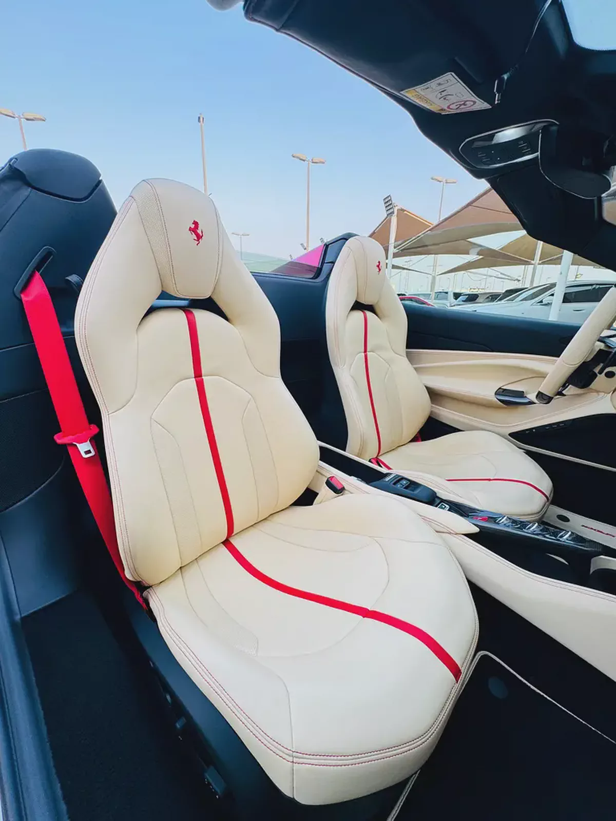 Ferrari F8 Spider V8 Turbo HELE 2022-15-15