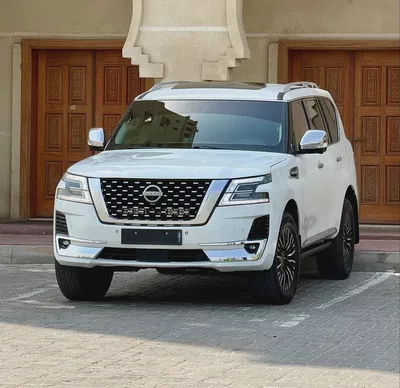 Nissan Patrol 2014 LE Platinum GCC Specs - Top Option-2