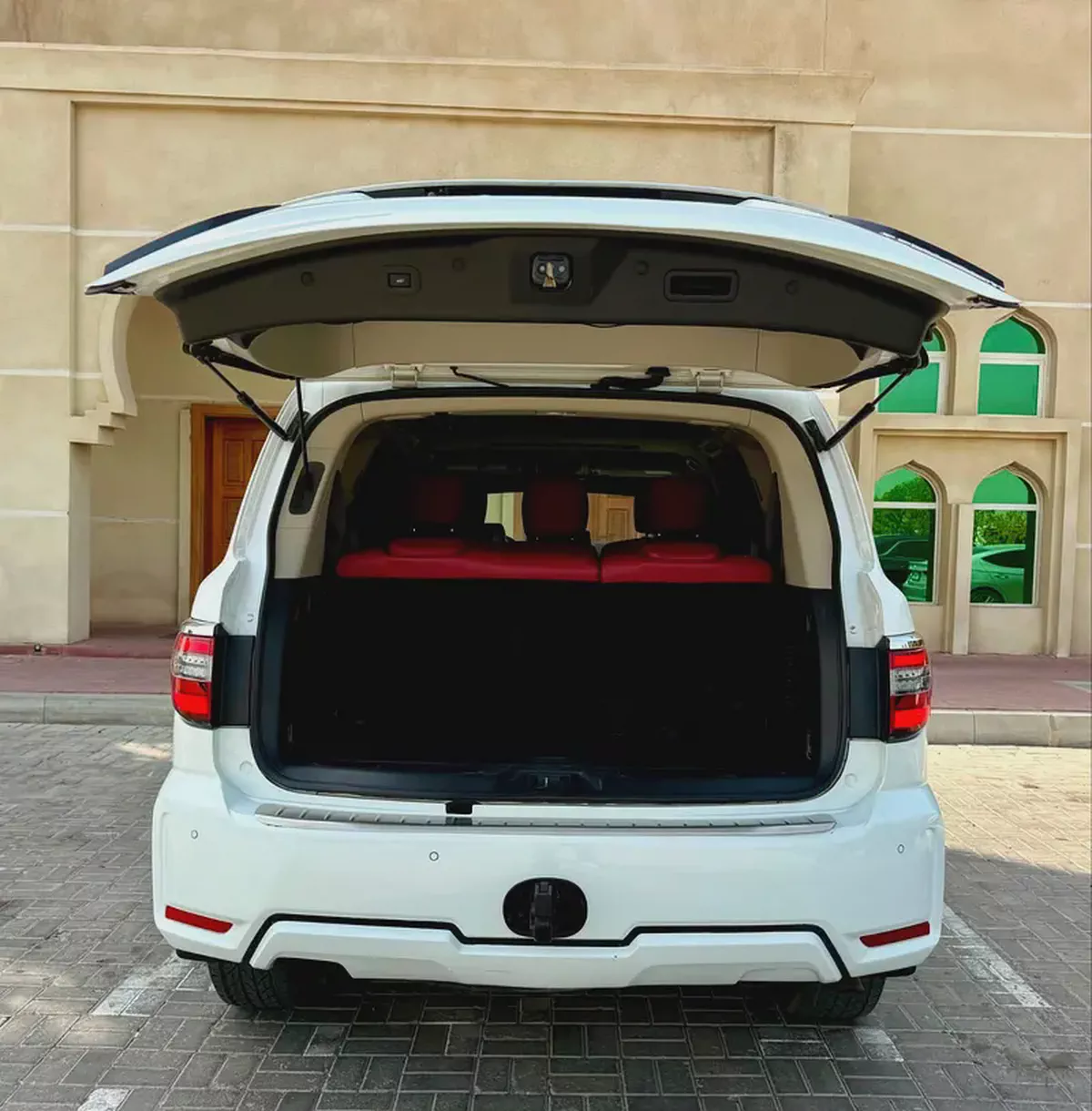 Nissan Patrol 2014 LE Platinum GCC Specs - Top Option-4-4