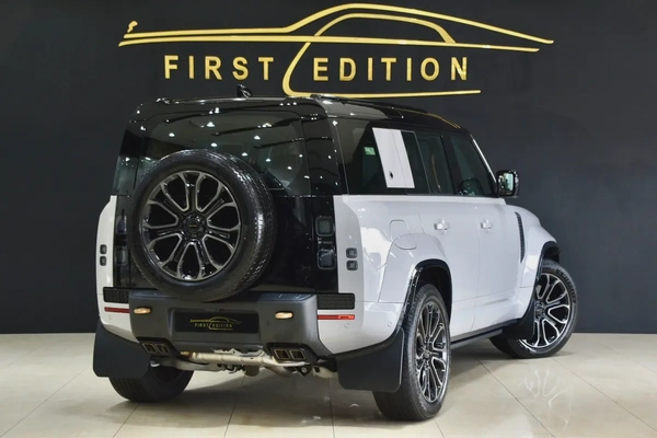 Land Rover Defender 110 Octa 2026 - GCC - Al Tayer Motors