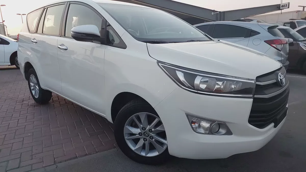 Toyota Innova SE 2020 GCC Specs - Family Car in Excellent Condition