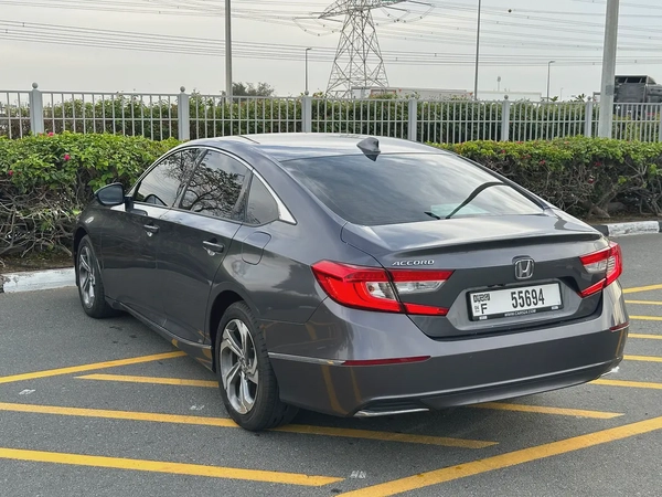 951/- AED EMI 1.5L turbo 2018 Honda Accord EX PLUS - GCC Specs - Excellent Condition